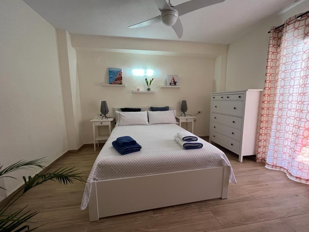 Apartamento 2 Dormitorios En Primera Linea De Playa San Cristobal Almuñécar Esterno foto