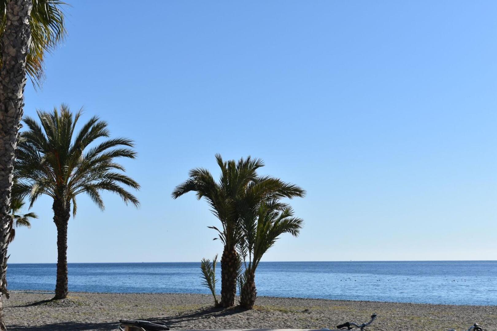 Apartamento 2 Dormitorios En Primera Linea De Playa San Cristobal Almuñécar Esterno foto