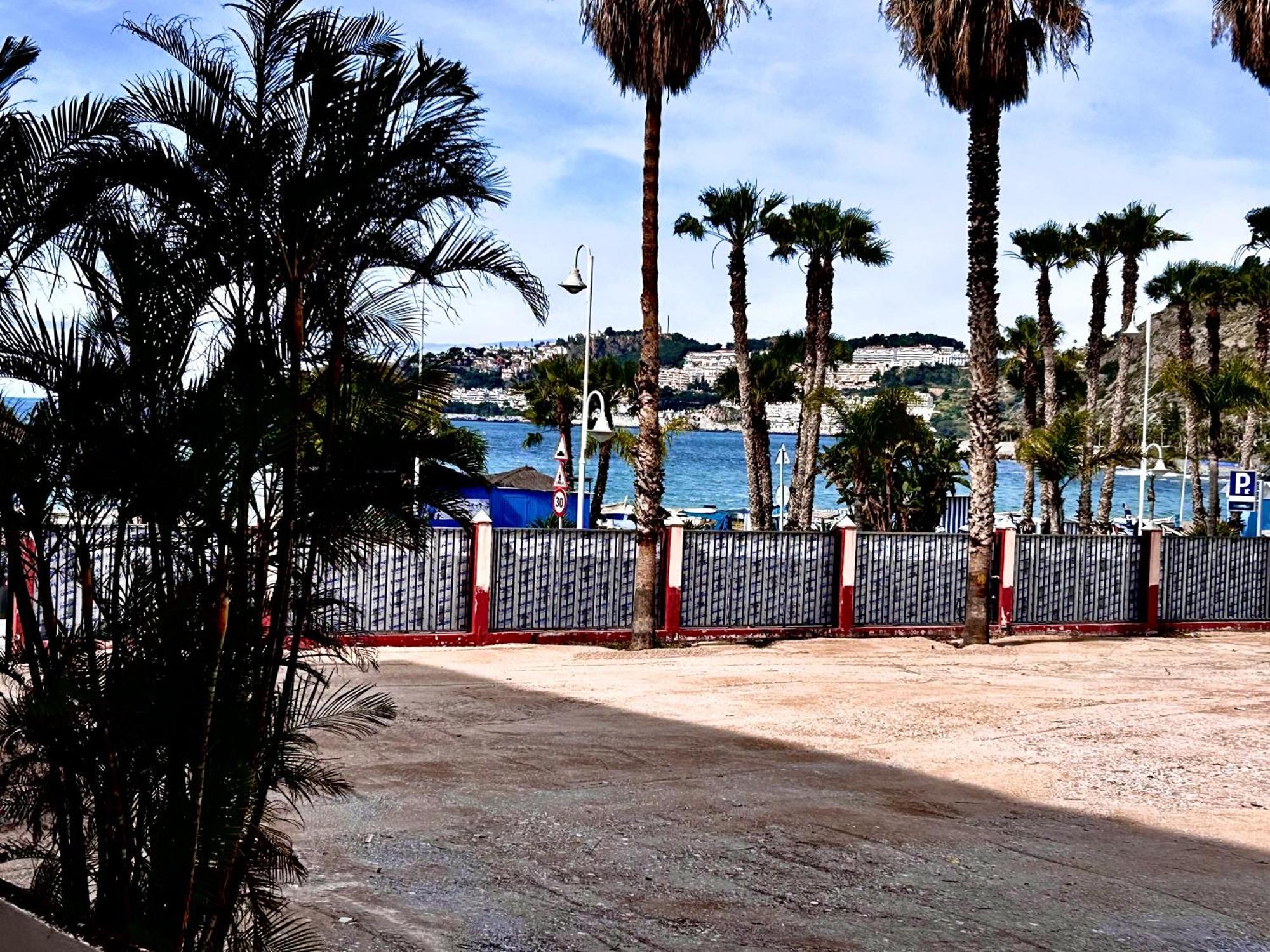 Apartamento 2 Dormitorios En Primera Linea De Playa San Cristobal Almuñécar Esterno foto